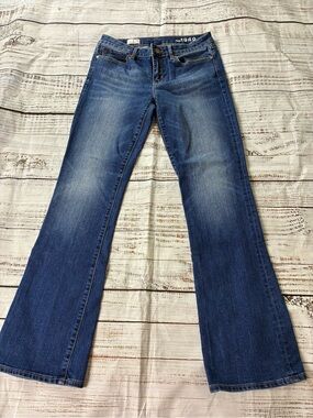 Gap 1969 Jeans Women's 28r/6 Sexy Boot Medium Wash Whiskered